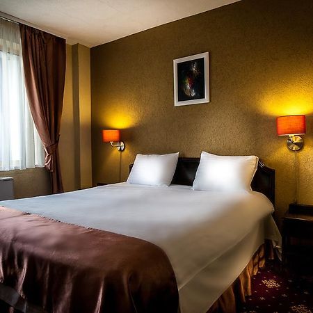 Hotel Ciao Târgu-Mureş エクステリア 写真