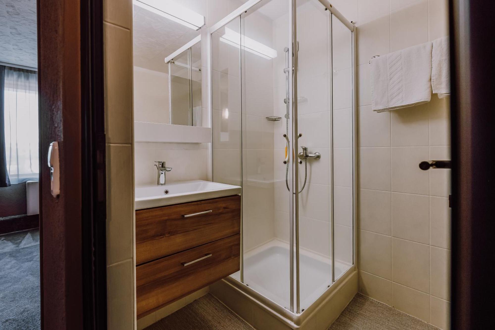 Hotel Ciao Târgu-Mureş エクステリア 写真
